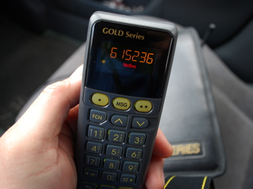 Motorola Bag Phone 2900 Gold Series