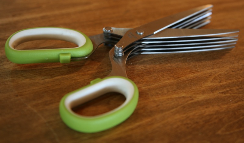 The Useful Things Herb Scissors Review