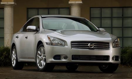 Nissan screaming 'Maxima is back' with 2009 model