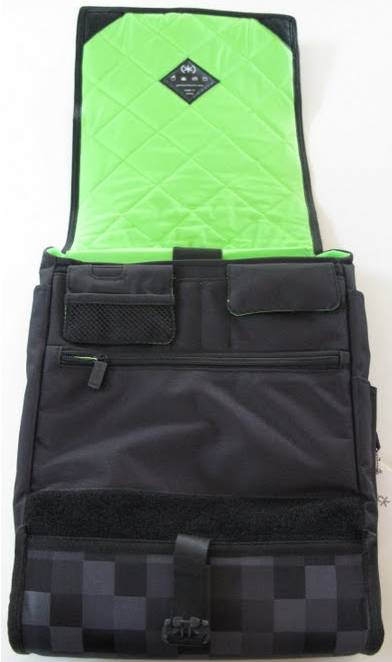 Speck PortPack Shoulder Bag - Notebook Accessory Review 8 Speck PortPack Shoulder Bag - Notebook Accessory Review