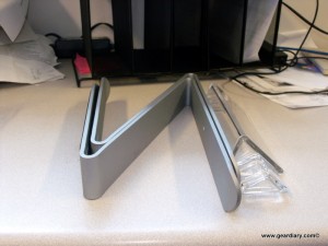 The Artwizz Alustand Makes Your Laptop Bouncy??