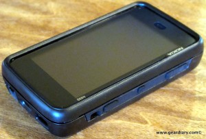The OtterBox Nokia N900 Commuter Series Case Review