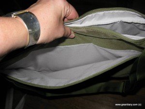 GreenSmart Puku Messenger Bag Review