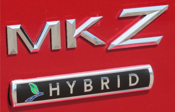 2011 Lincoln MKZ Hybrid Made For Summer Travel