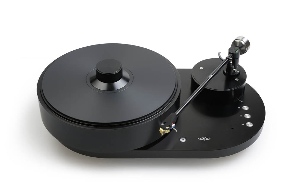 AMG Viella 12 Redefines the Classic Turntable