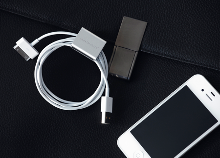 Just Mobile AluCube Mini Joins the Tangled Cable War