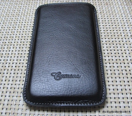 SPIGEN SGP HTC One X Crumena Leather Pouch Series Review