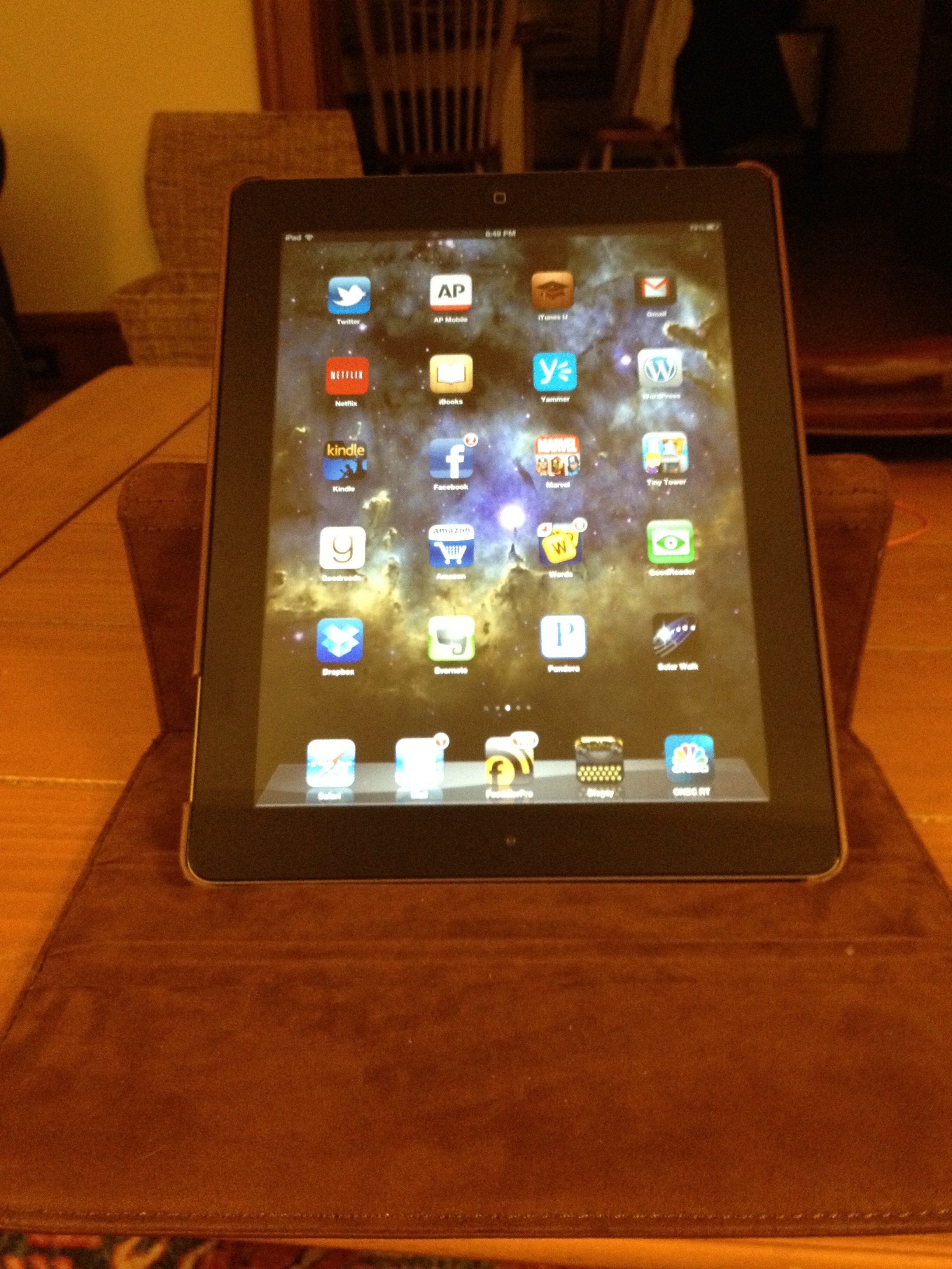 CrazyOnDigital Rotating Stand iPad Case Review