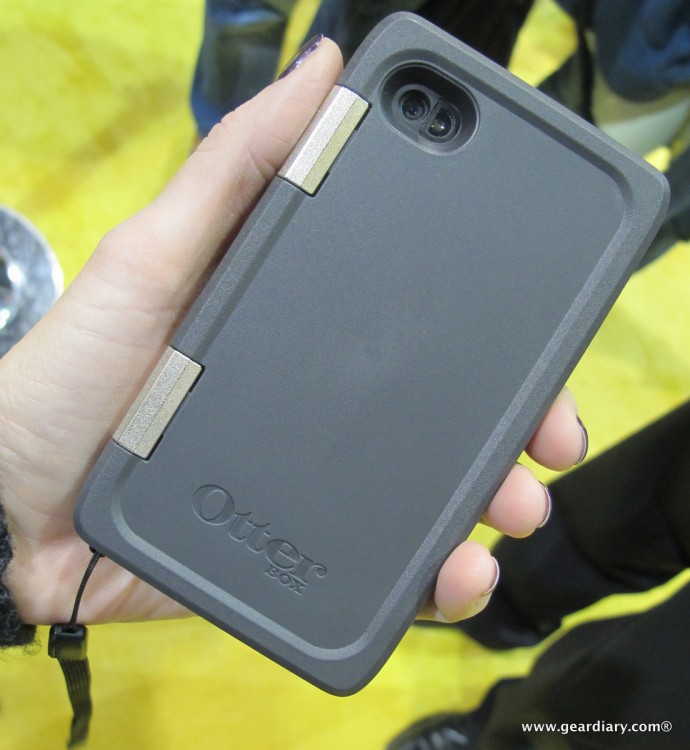 12-geardiary-otterbox-armor-cases-ces-017