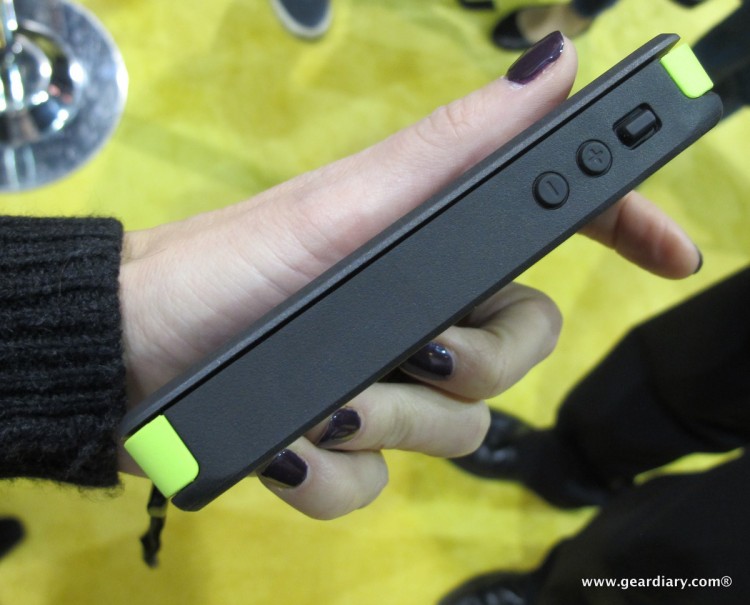 13-geardiary-otterbox-armor-cases-ces-018