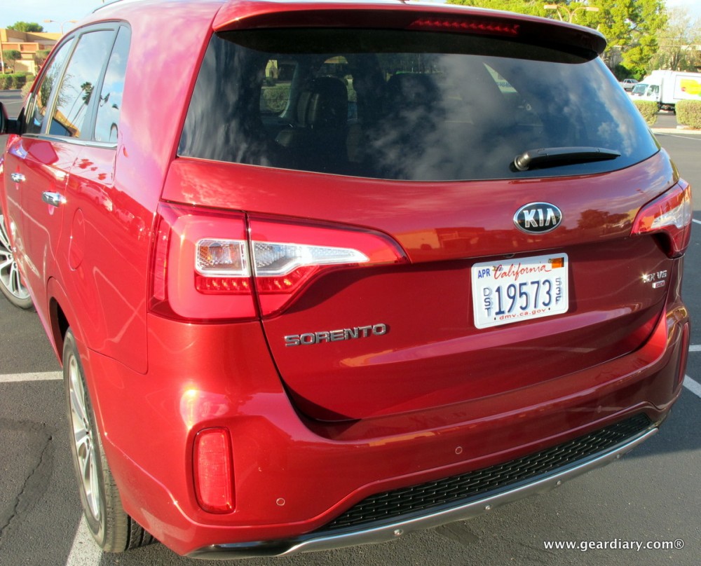 2014 Kia Sorento Test Drive: Mid-Size SUV Loaded with Luxuries