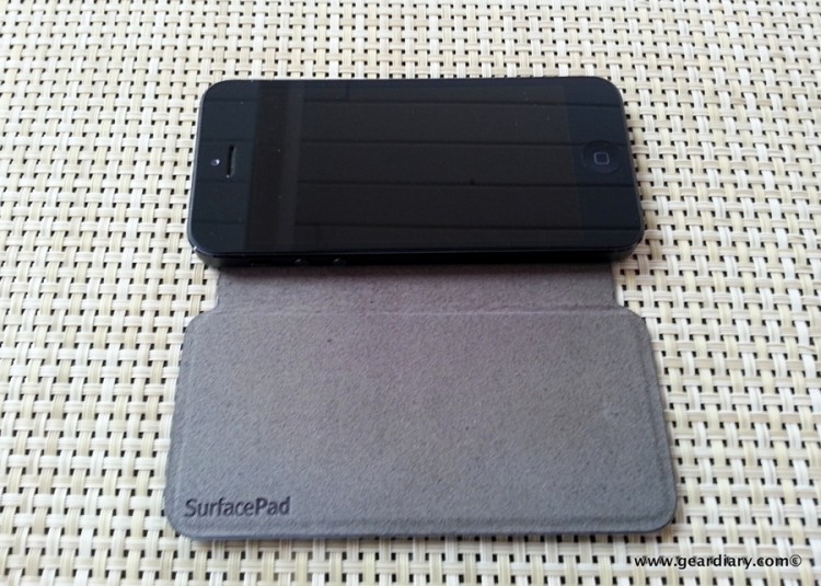 Gear-Diary-Twelve-South-SurfacePad-for-iPhone-011.jpg