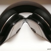 White Tuxedo Monster DNA Headphones Review