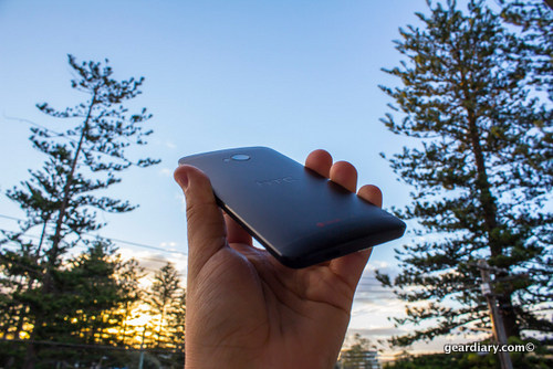 HTC ONE: A Review from Two Continents