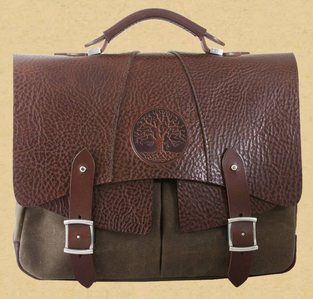Oberon Design Laptop Messenger Bag 13" Review - One Leather and Canvas Bag to Rule Them All 10 Oberon Laptop Messenger Bag