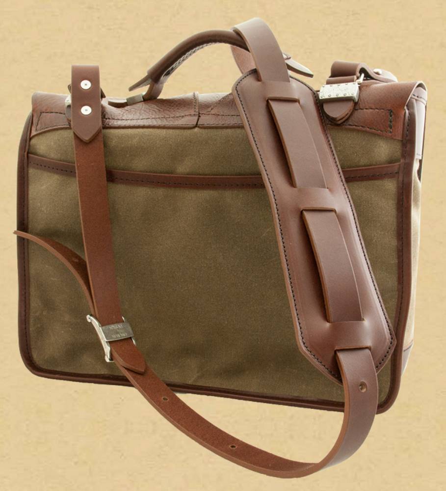 Oberon Design Laptop Messenger Bag 13" Review - One Leather and Canvas Bag to Rule Them All 8 Oberon Laptop Messenger Bag