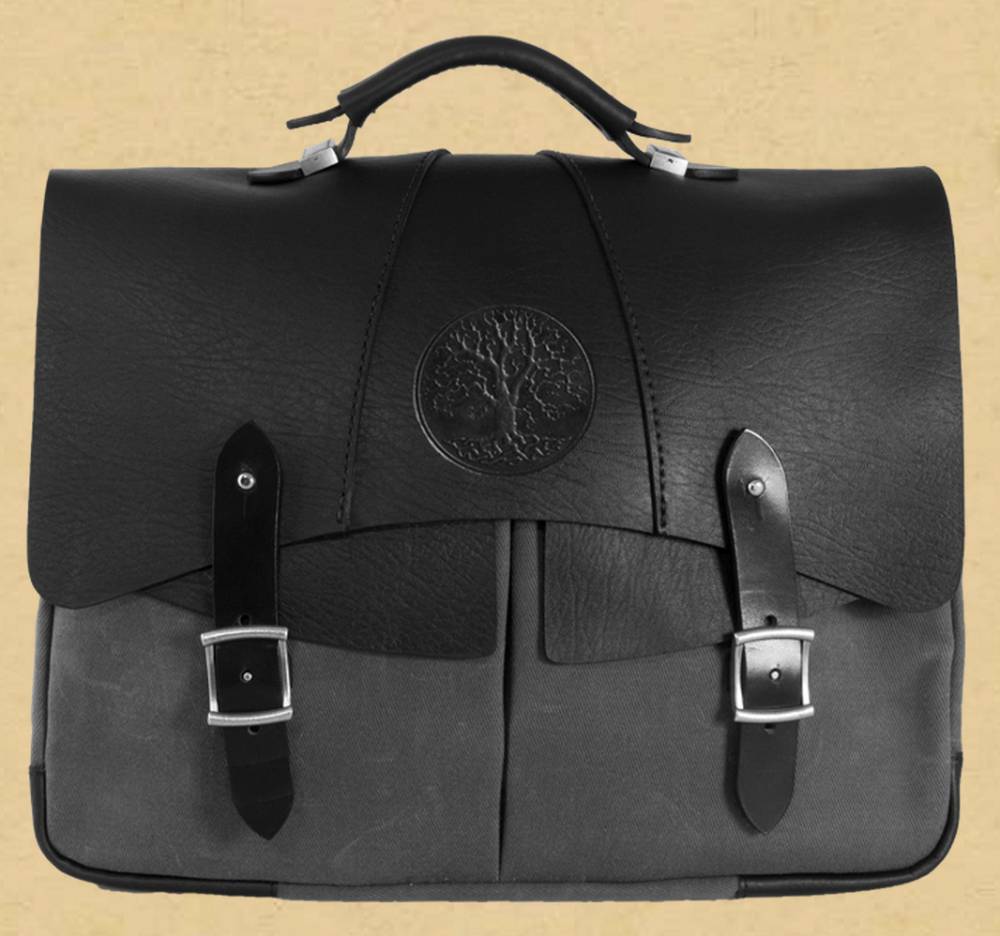 Oberon Design Laptop Messenger Bag 13" Review - One Leather and Canvas Bag to Rule Them All 6 Oberon Laptop Messenger Bag