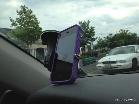 iStabilizer Glass Car Mount Goes Along for the Ride
