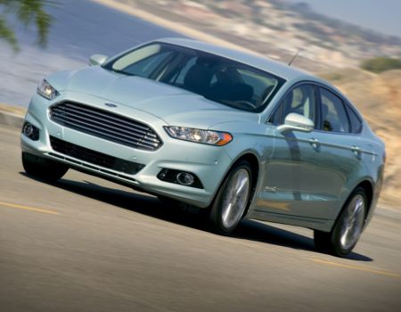2013 Ford Fusion Hybrid Offers Best of All Worlds