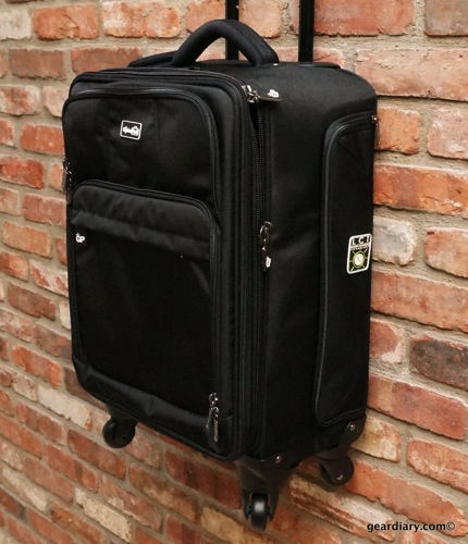 Genius Packer 22" Carry-On Review- Not Just for Mensa Members