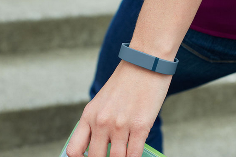 Your Fitbit Alone Won't Help You Lose Weight