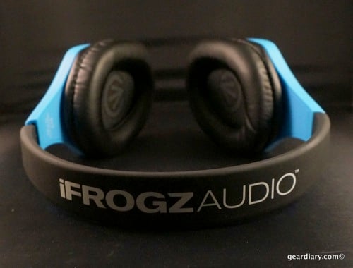 What's Light and Blue and Has No Cord? Checking Out iFrogz Colorful Coda Forte Bluetooth Headphones