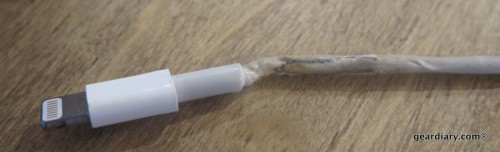 geardiary-inexplicably-melted-iphone-lightning-cable