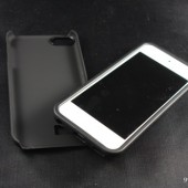 Touch the iFrogz Cocoon for Apple iPod touch 5th Gen