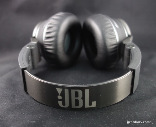 6 Gear Diary JBL Synchros S400BT Feb 6 2014 5 10 PM 18