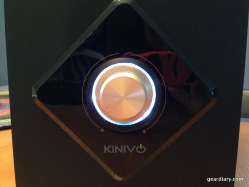 A look at the LED ring around the volume knob with the system powered on.