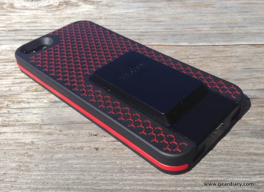 Dog & Bone Wireless Charging Case and Battery Review
