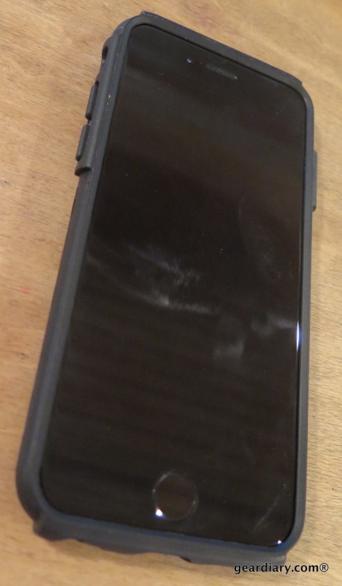 Gear Diary Reviews the Incipio DualPro SHINE Brushed Aluminum iPhone 6 Case-002