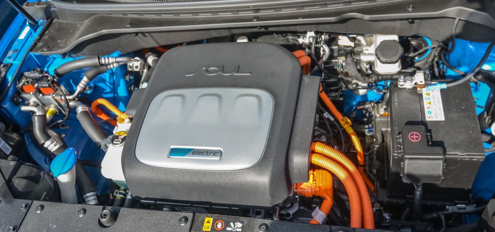 2015 Kia Soul EV: 100 Miles of Electric Vehicle Style