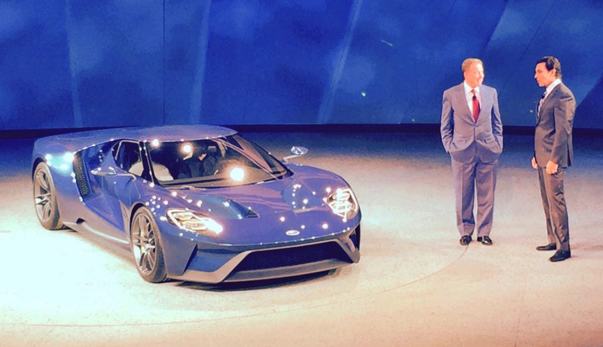 Ford Wows Detroit with new GT Supercar at NAIAS