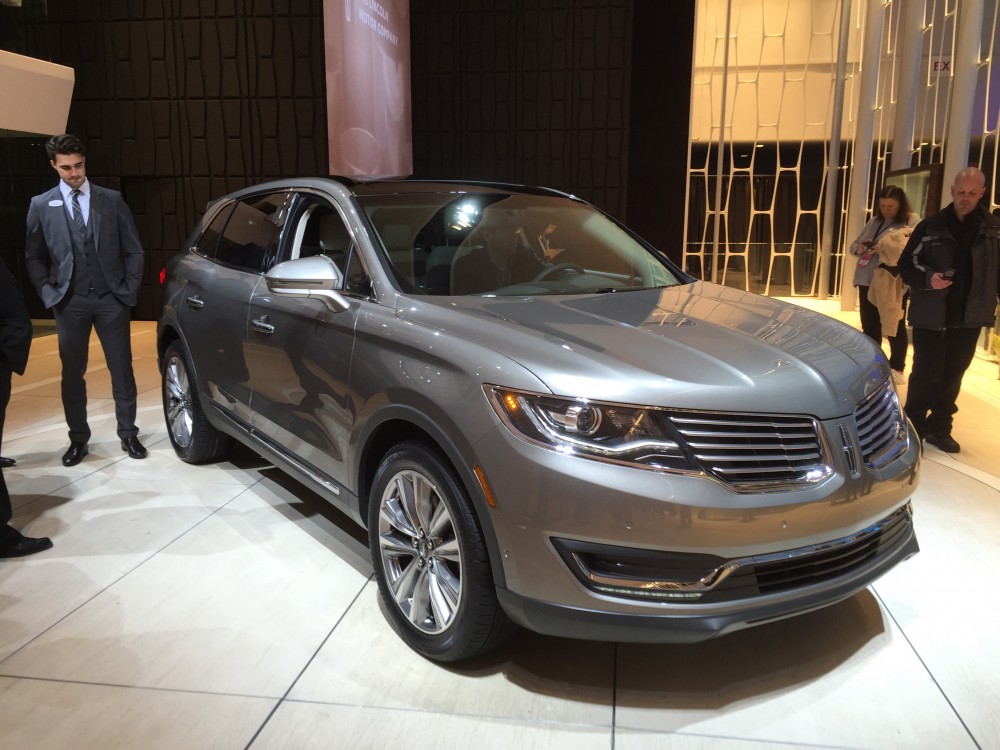 Lincoln Debuts All-New MKX in Detroit