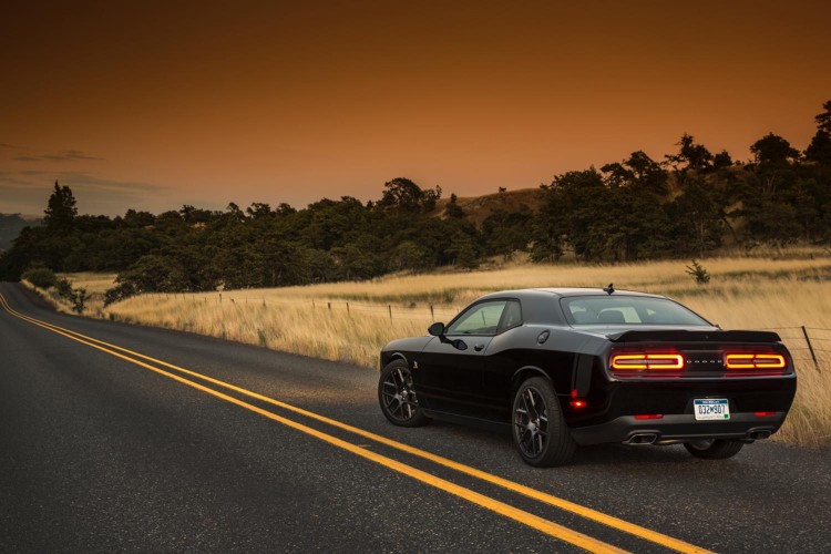 2015 Dodge Challenger Scat Pack: No Hellcat but still Hell on Wheels