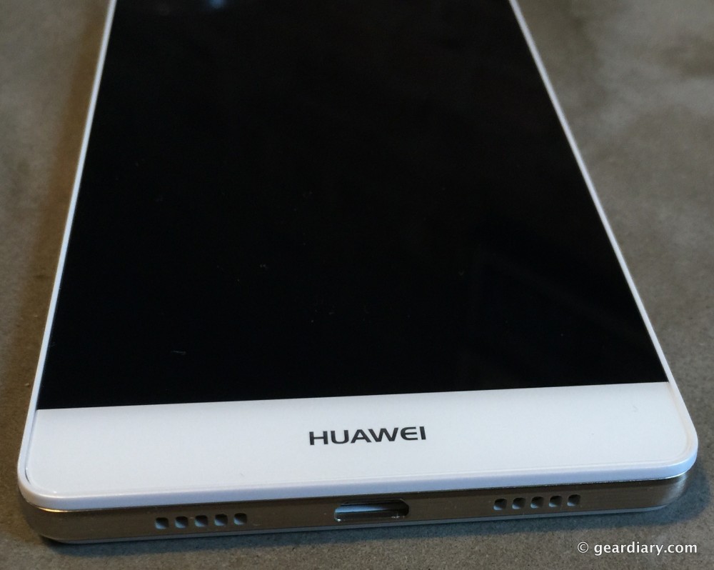 The Huawei P8lite Is a Smartphone That Everyone Can Afford