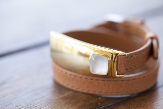 Tyia is a Techy, Yet Luxury Smart Bracelet Designed For Women