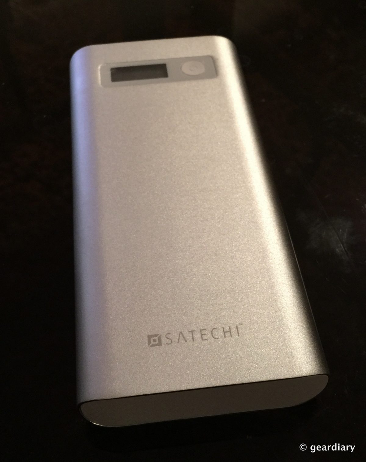 Satechi's SX20 Battery Pack Has Enough Juice to Charge FOUR of Your Devices
