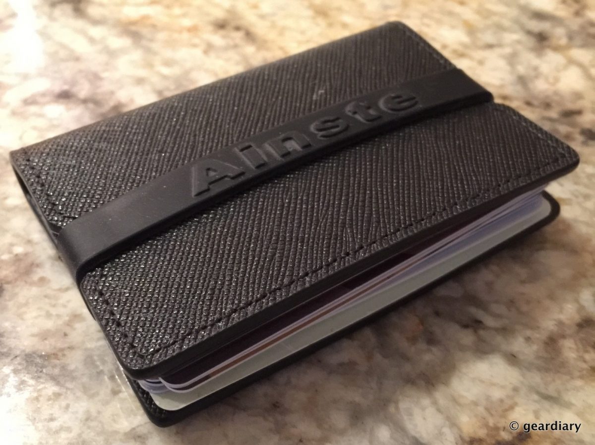The Ainste Evan Wallet Is Minimalistic and RFID-Friendly!