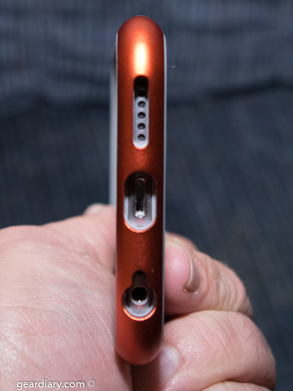 Moshi iGlaze Luxe Case for the iPhone is Cool Metal Genius!
