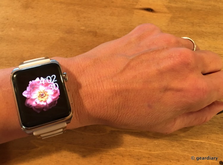 13-Gear Diary Reviews the Monowear Ceramic Apple Watch Band.22