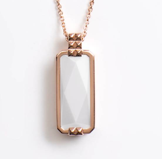 Ten Pieces of Tech That Every Fashionable Woman Should Know About