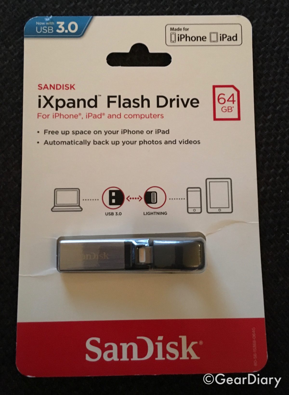 SanDisk iXpand Flash Drive Backs Up, Frees Up and Entertains in a Flash!