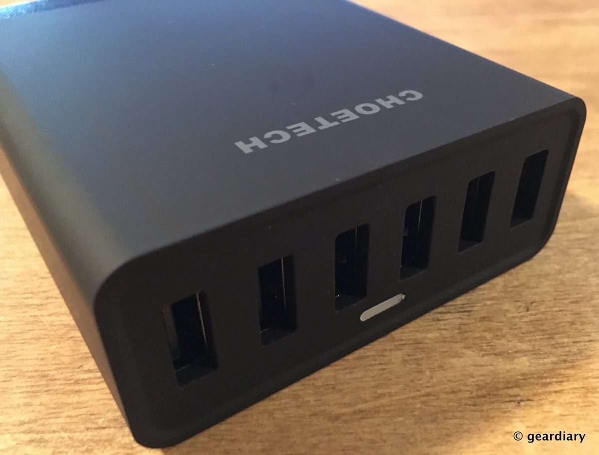 Choetech 6-Port Desktop Quick-Charge 3.0 USB Charger: An Inexpensive, Convenient, and Powerful Accessory