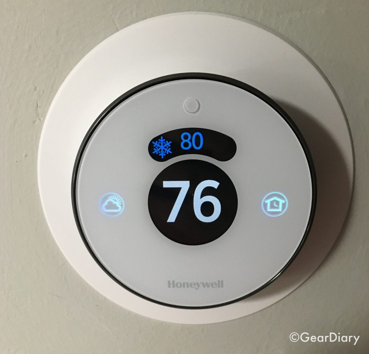 The Lyric Round Wi-Fi Thermostat is So Smart and Cool That It’s Hot!