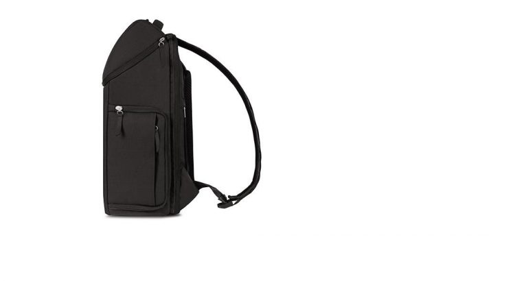 Moshi's Arcus Backpack Is Light as a Cloud but Carries All of Your Belongings