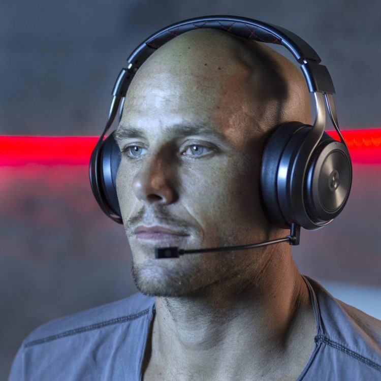 This Wireless Gaming Headset by LucidSound Is Everything Great About CES 2017