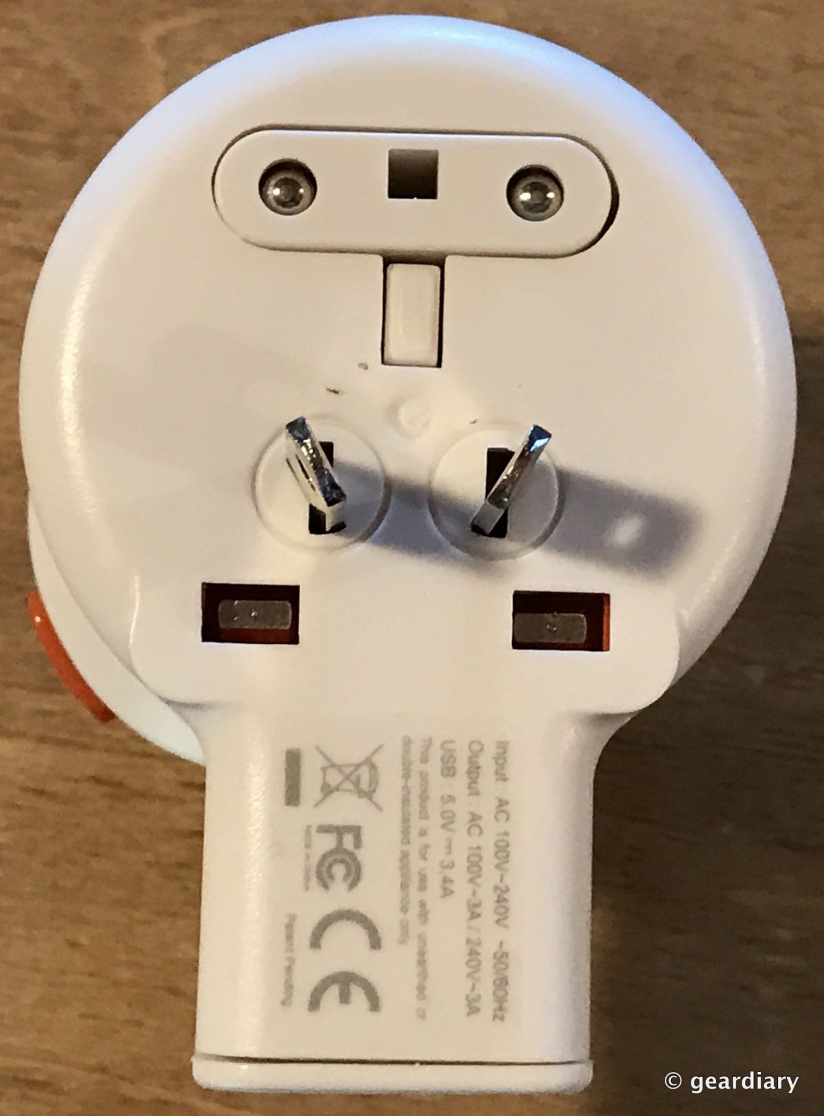 Oneadaptr Twist+ World Adapter DUO: Ready for Travel | Gear Diary