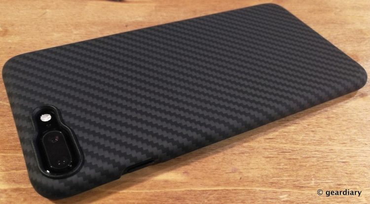 PITAKA Aramid Fiber iPhone 7 Case: Beautiful, Bulletproof Protection